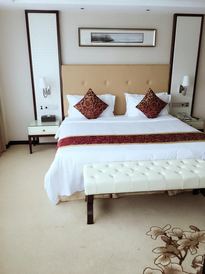 Chunjiang Lushan Hotel Shenzhen Exterior foto